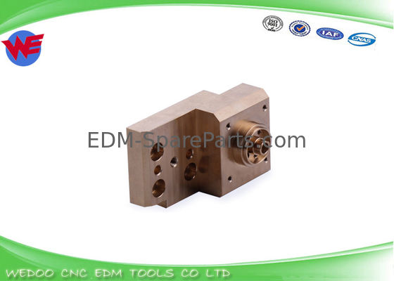 X182B995H02 X182B684H01 M607 下段ダイガイドホルダー 三菱