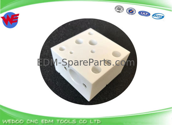 333014043 333017385 ガイドインターフェースホルダー Agie Charmilles EDMパーツ 333017384