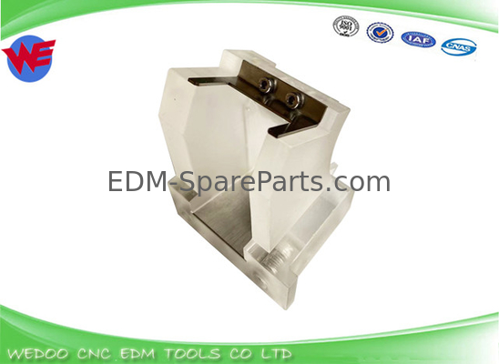 X052B449G52 DT39100 FA20の管EDMの予備品の三菱カバー
