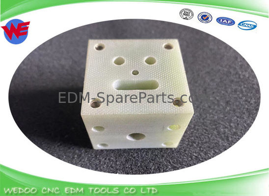 A290-8101-X509 上部隔離板 Fanuc EDMパーツ A-Cシリーズ 40*40*34 ガイドベース