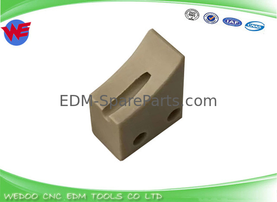 FANUC A290-8119-X628 ワイヤーガイドベース セラミック 14*18*8 カバー F Alpha-1iE