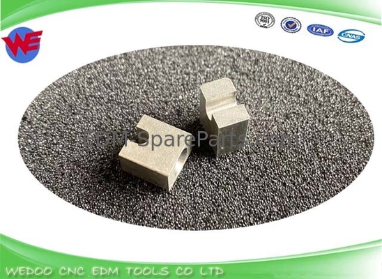 A290-8120-Z782 エレクトロードホルダー ファヌックEDM パーツ 10*10*6mm
