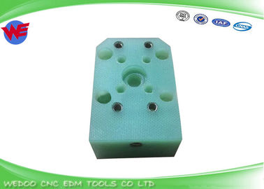 隔離板ガイドベース F323 A290-8120-X764 Fanuc EDM パーツ 56*40*26T