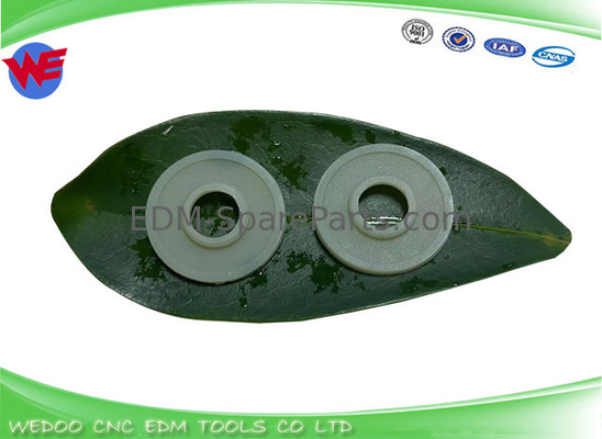 N204 4EC80A708=1のプラスチック ノズルのタイプ- Makino EDMの予備品のための0 22*2.6T*id8mm